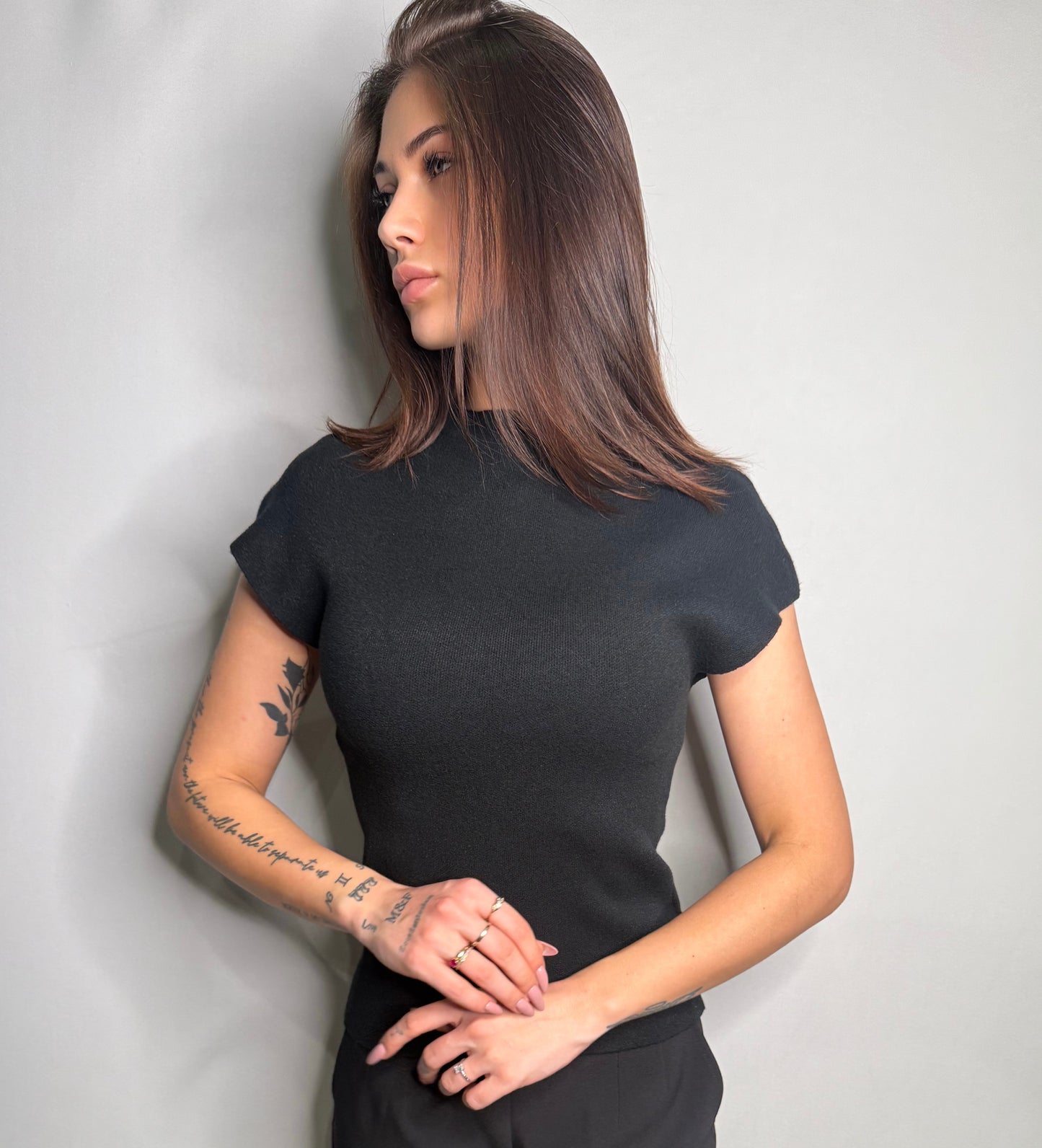 Elegantti neulottu pusero